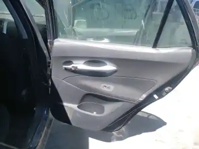 Veículo de Sucata toyota auris luna do ano 2007 alimentado 1zr