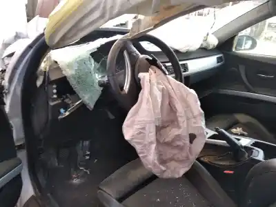 Veículo de Sucata bmw serie 3 coupe (e92) 330d do ano 2007 alimentado n52b30a