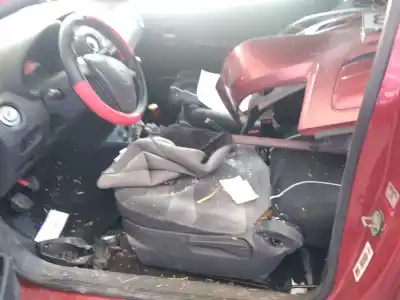 Veículo de Sucata citroen c2 sx do ano 2004 alimentado 8hx