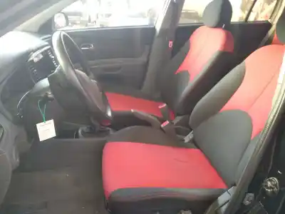 Veicolo di demolizione kia rio 1.5 crdi ex2 dell'anno 2005 alimentato d4fa