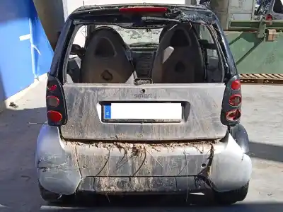 Veicolo di demolizione microcar smart  dell'anno 2003 alimentato 