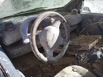 Veicolo di demolizione microcar smart  dell'anno 2003 alimentato 