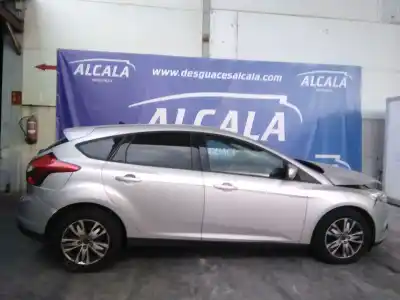 Veículo de Sucata FORD FOCUS LIM. (CB8) Ambiente do ano 2011 alimentado T3DB