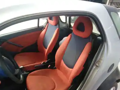 Véhicule à la ferraille microcar smart  de l'année 2000 alimenté 