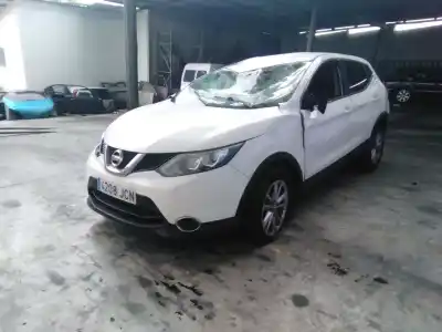 Veicolo di demolizione nissan qashqai (j11) acenta dell'anno 2015 alimentato r9m