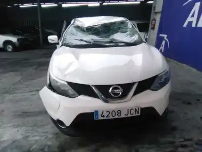 Veicolo di demolizione nissan qashqai (j11) acenta dell'anno 2015 alimentato r9m