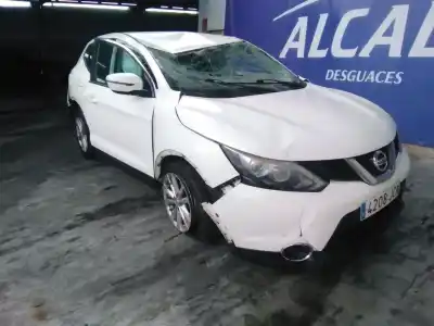 Veicolo di demolizione nissan qashqai (j11) acenta dell'anno 2015 alimentato r9m
