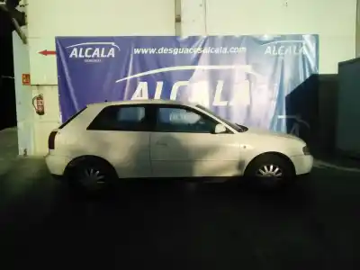 Veicolo di demolizione audi a3 (8l) 1.8 ambiente dell'anno 1998 alimentato agn
