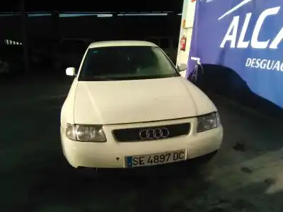 Veicolo di demolizione audi a3 (8l) 1.8 ambiente dell'anno 1998 alimentato agn