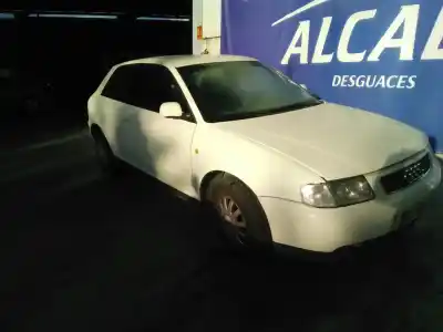 Veicolo di demolizione audi a3 (8l) 1.8 ambiente dell'anno 1998 alimentato agn