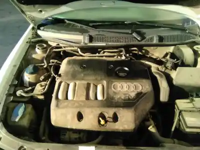 Veicolo di demolizione audi a3 (8l) 1.8 ambiente dell'anno 1998 alimentato agn
