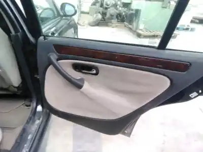 Sloopvoertuig rover serie 45 (rt) classic van het jaar 2000 aangedreven 16k4f