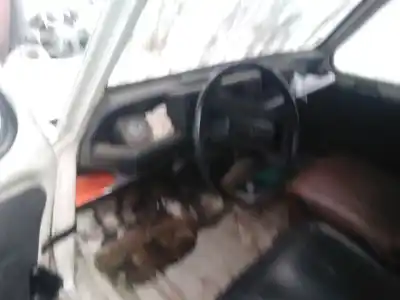 Veículo de Sucata renault r4 1.1 gasolina do ano 1986 alimentado 688