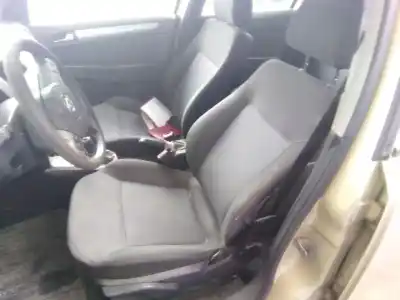 Scrapping Vehicle opel astra h sedán (a04) 1.7 cdti (l69) of the year 2004 powered z17dth