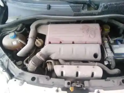 Veicolo di demolizione fiat 500 (312_) 1.4 (312axc1b 312cxc1b) dell'anno 2011 alimentato 