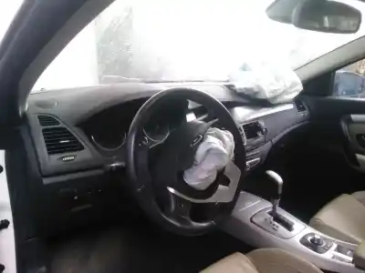Здавання транспортного засобу renault laguna coupe * року 2009 потужний 