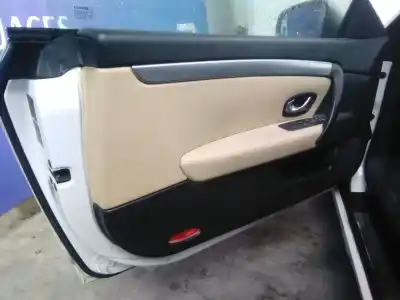 Здавання транспортного засобу renault laguna coupe * року 2009 потужний 