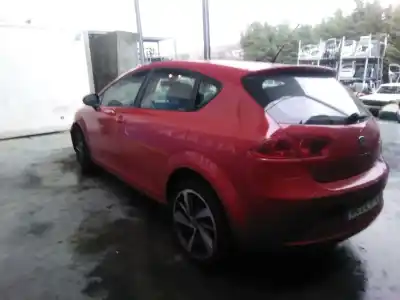 Здавання транспортного засобу seat leon (1p1) reference року 2010 потужний cay