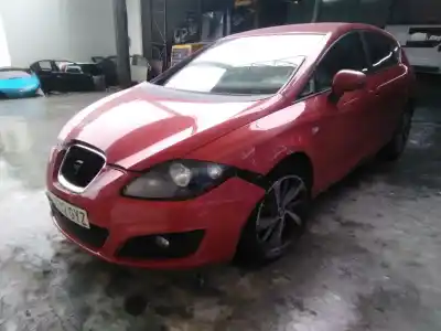 Здавання транспортного засобу seat leon (1p1) reference року 2010 потужний cay