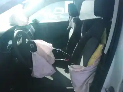 Veículo de Sucata seat arona * do ano 2020 alimentado dkl