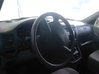 Verschrottungsfahrzeug kia carnival ii 2.9 cdri ex des jahres 2004 angetrieben j3