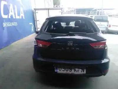 Veicolo di demolizione seat                                               leon st (5f8)                                                                                                                                                                                                                                              *                                                                                                                                                                                                                                                          dell'anno 2018 alimentato czc