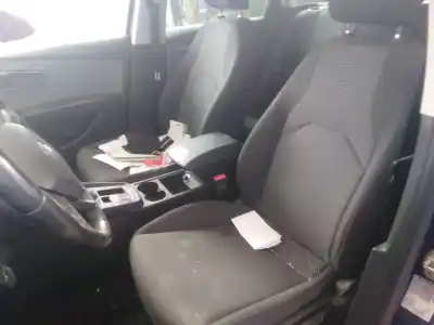 Veicolo di demolizione seat                                               leon st (5f8)                                                                                                                                                                                                                                              *                                                                                                                                                                                                                                                          dell'anno 2018 alimentato czc