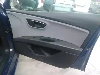 Veicolo di demolizione seat                                               leon st (5f8)                                                                                                                                                                                                                                              *                                                                                                                                                                                                                                                          dell'anno 2018 alimentato czc