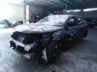 Veículo de Sucata citroen c4 berlina shine do ano 2021 alimentado 