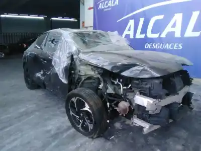 Veículo de Sucata citroen c4 berlina shine do ano 2021 alimentado 