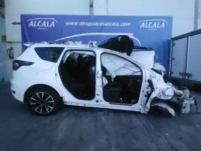 Veículo de Sucata ford kuga (cbs) titanium do ano 2017 alimentado m8ma