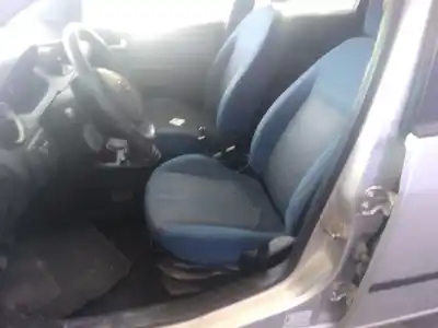 Veicolo di demolizione ford fiesta (cbk) 1.4 16v cat dell'anno 2004 alimentato f6ja