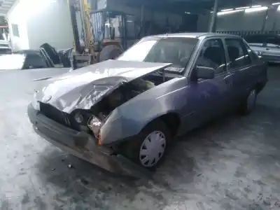 Veículo de Sucata opel kadett e gl berlina do ano 1989 alimentado sv