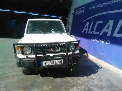Veículo de Sucata mitsubishi pajero l040 do ano 1989 alimentado 