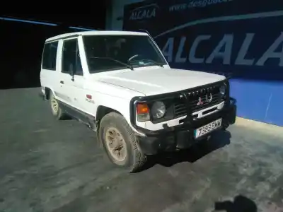 Veículo de Sucata mitsubishi pajero l040 do ano 1989 alimentado 