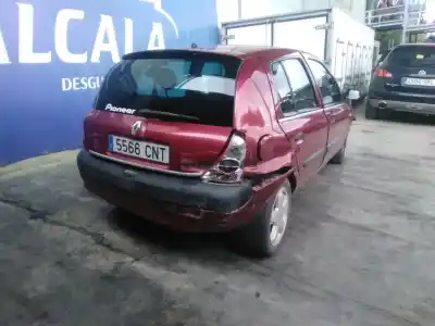 Veículo de Sucata renault clio ii (bb_, cb_) 1.5 dci (b/cb08) do ano 2003 alimentado k9k b7