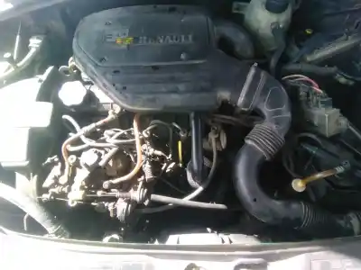 Veículo de Sucata renault clio ii (bb_, cb_) 1.9 d (b/cb0e, bb0j) do ano 2000 alimentado f8q k6