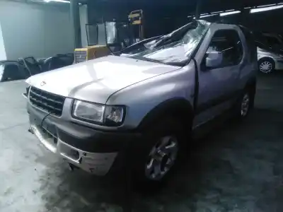 Scrapping Vehicle opel frontera b 2.2 16v dti of the year 2000 powered x22dth