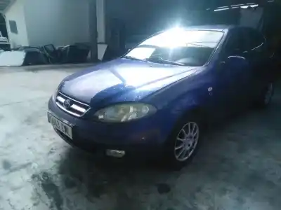 Veículo de Sucata daewoo lacetti fastback (klan) 1.6 do ano 2004 alimentado f16d3