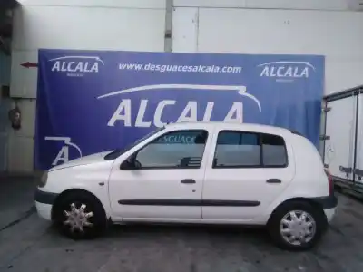 Veículo de Sucata renault clio ii (bb_, cb_) 1.9 d (b/cb0e, bb0j) do ano 1999 alimentado f8q k6