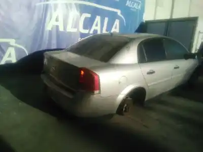 Veículo de Sucata opel vectra c (z02) 2.0 dti 16v (f69) do ano 2003 alimentado y 20 dth