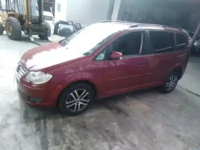 Veículo de Sucata volkswagen touran (1t1, 1t2) 1.9 tdi do ano 2007 alimentado bxe