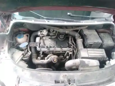 Veículo de Sucata volkswagen touran (1t1, 1t2) 1.9 tdi do ano 2007 alimentado bxe