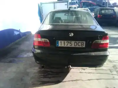 Sloopvoertuig bmw 3 (e46) 318 i van het jaar 2004 aangedreven n46b20a