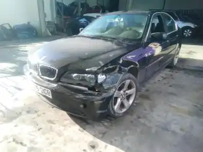 Sloopvoertuig bmw 3 (e46) 318 i van het jaar 2004 aangedreven n46b20a