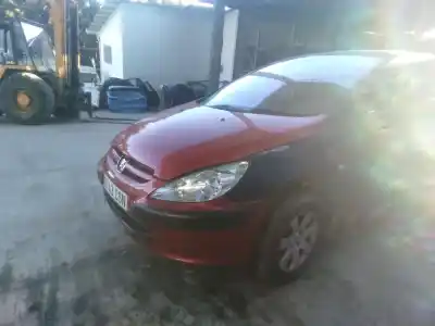 Veículo de Sucata peugeot 307 (3a/c) 2.0 hdi 90 do ano 2004 alimentado rhy (dw10td)