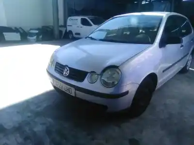 Veículo de Sucata volkswagen polo (9n_, 9a_) 1.2 12v do ano 2003 alimentado azq