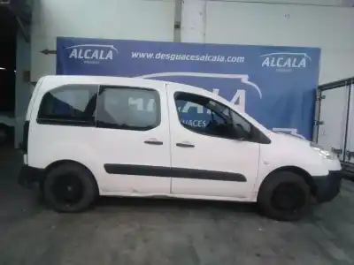 Veículo de Sucata peugeot partner tepee 1.6 hdi 90 do ano 2013 alimentado 9h06
