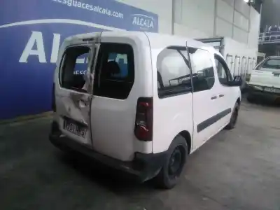 Veículo de Sucata peugeot partner tepee 1.6 hdi 90 do ano 2013 alimentado 9h06