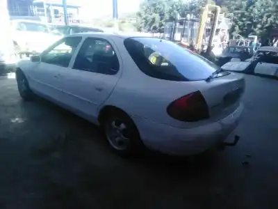 Veicolo di demolizione ford mondeo ii (bap) 1.8 i dell'anno 1997 alimentato rkb